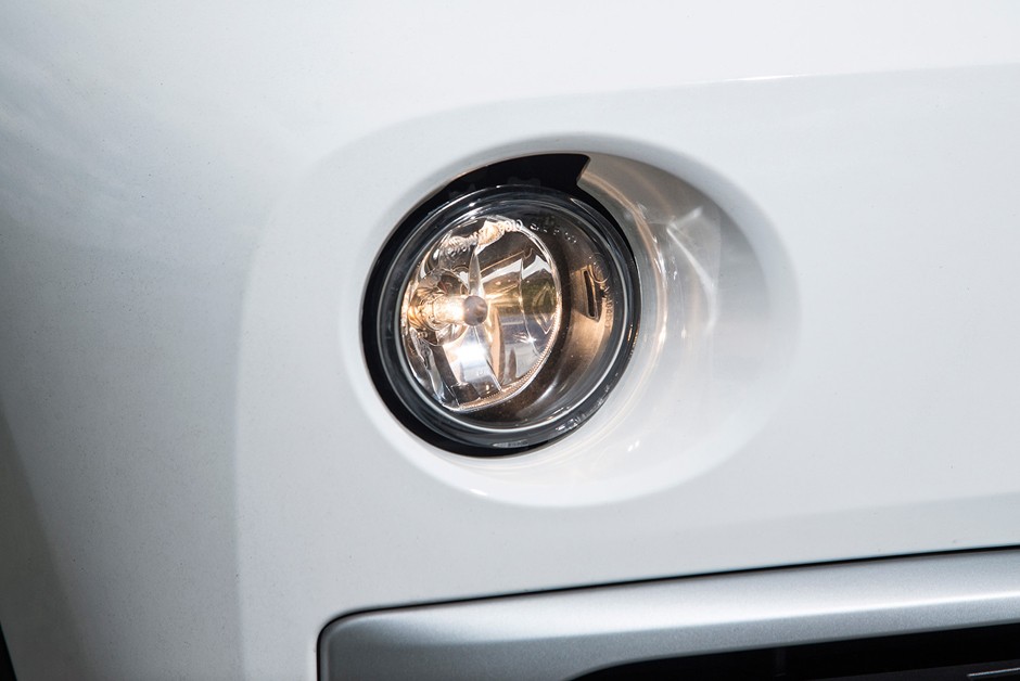 Farol de neblina é item de série do BMW X1 sDrive20i