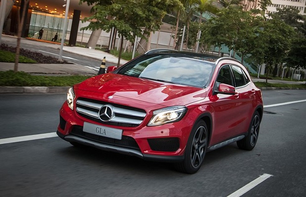 MERCEDES-BENZ GLA-200 Usados e Novos - São José Dos Campos, SP