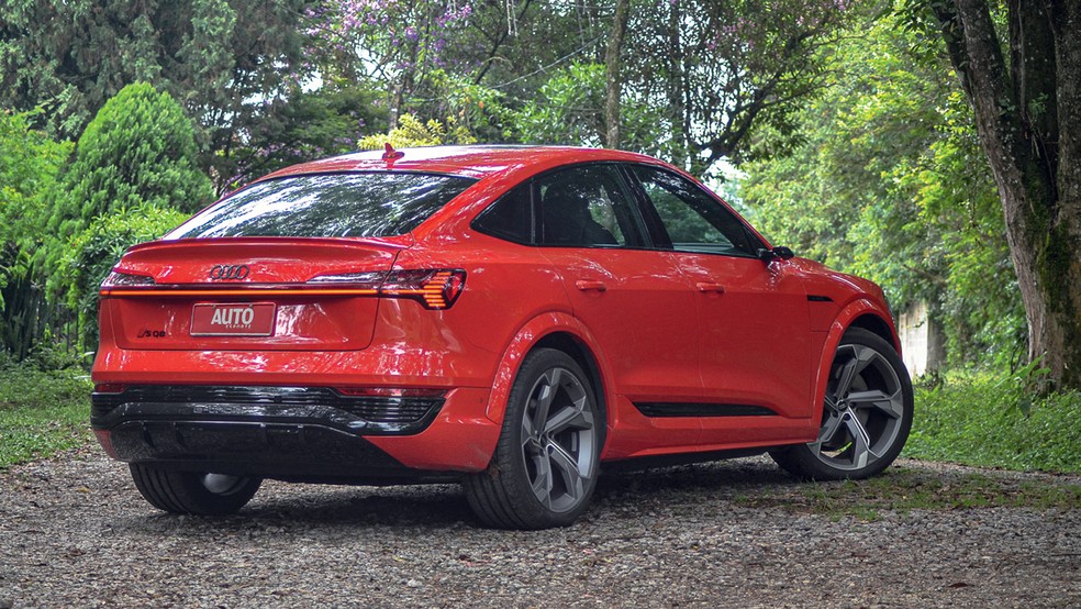 Audi SQ8 Sportback e-tron é um dos carros mais bonitos da marca no Brasil — Foto: André Schaun/Auto News Brasil