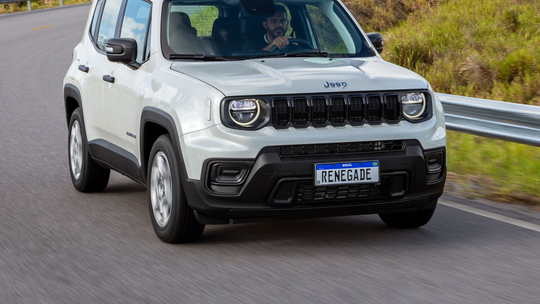 Jeep Renegade tem diferença de R$ 65 mil entre as versões; veja o que muda
