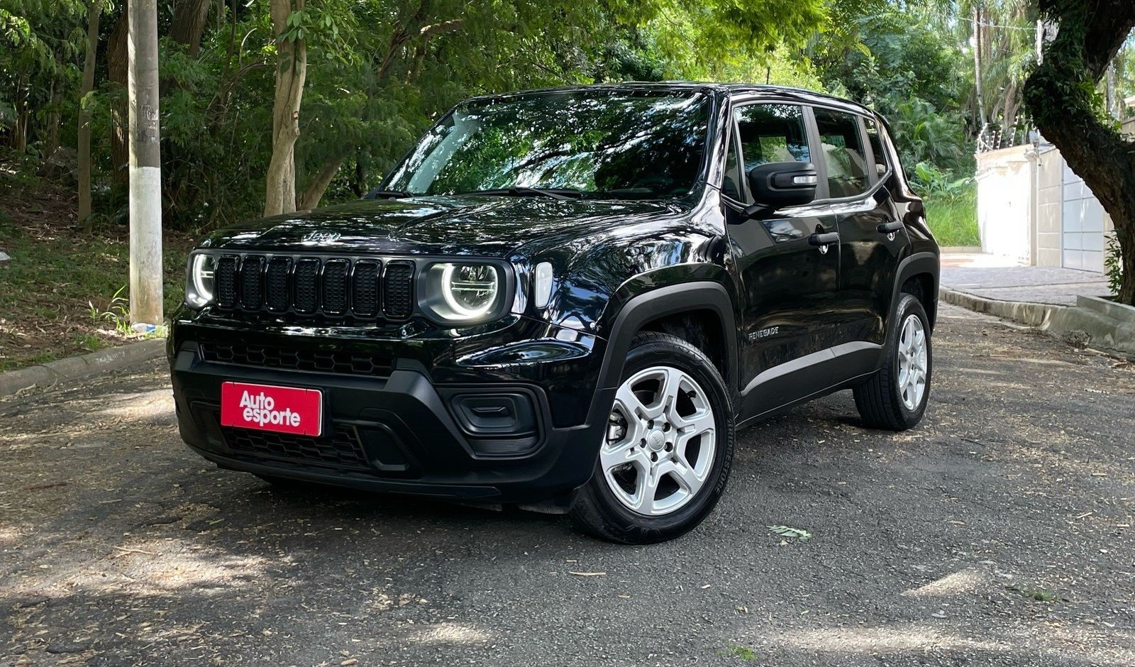Teste: Jeep Renegade T270 economiza nos detalhes para ter preço de Pulse