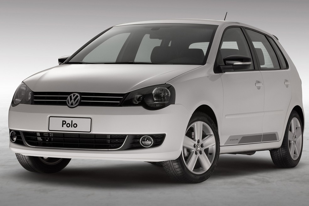 Volkswagen Polo Sportline ocupava posição intermediária na gama do Polo — Foto: Divulgação