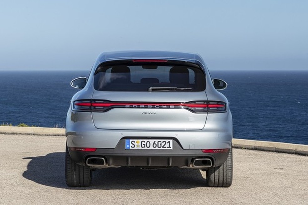 Traseira tem faixa luminosa tridimensional (Foto: Divulgação) — Foto: Auto Esporte
