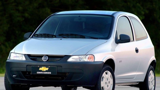 4 carros usados dos anos 2000 por menos de R$ 20 mil