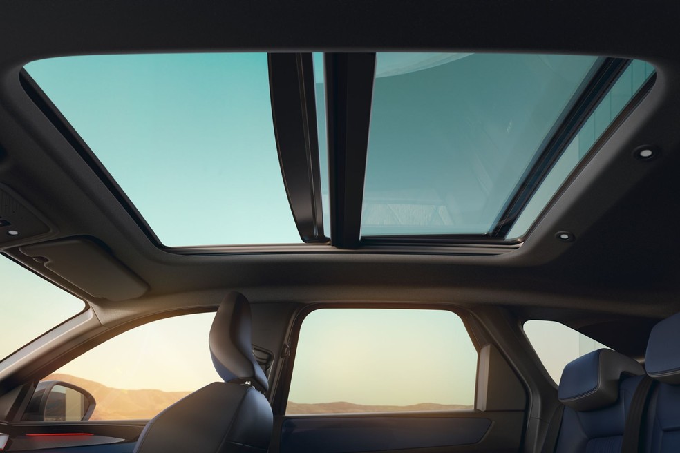 Renault Boreal tem teto solar panorâmico — Foto: Divulgação/Renault