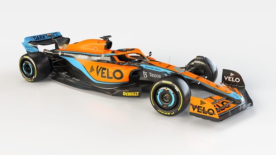 McLaren apresenta carro de 2022 da Fórmula 1 com a clássica cor laranja e detalhes em preto e azul