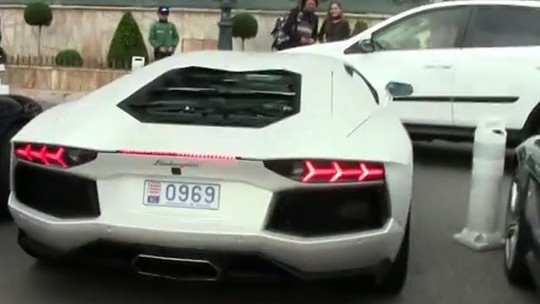 Manobrista bate Lamborghini Aventador de R$ 3 milhões em Mônaco