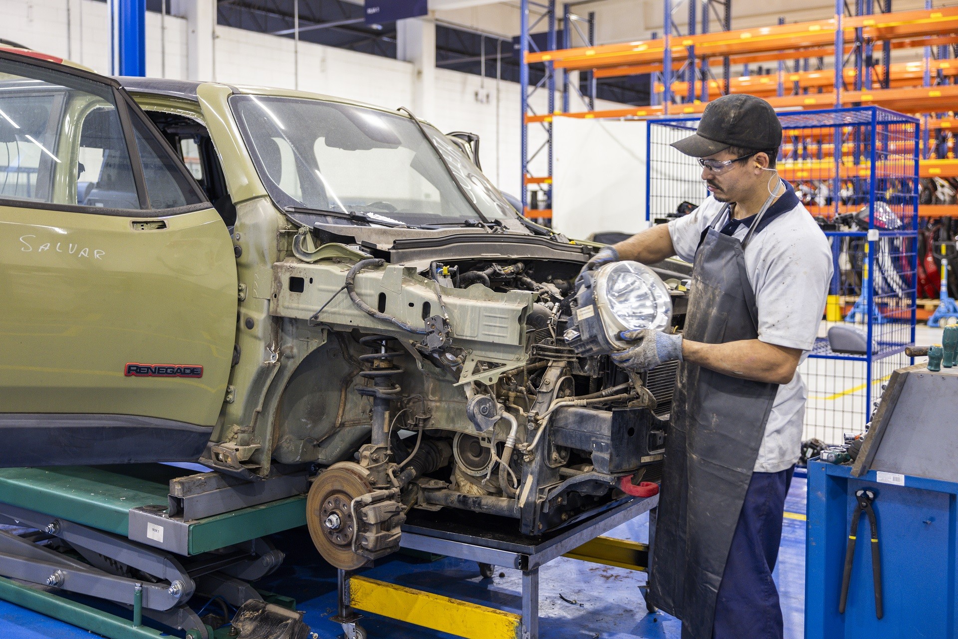 Stellantis vai reciclar e revender peças de carro no Brasil, até de rivais