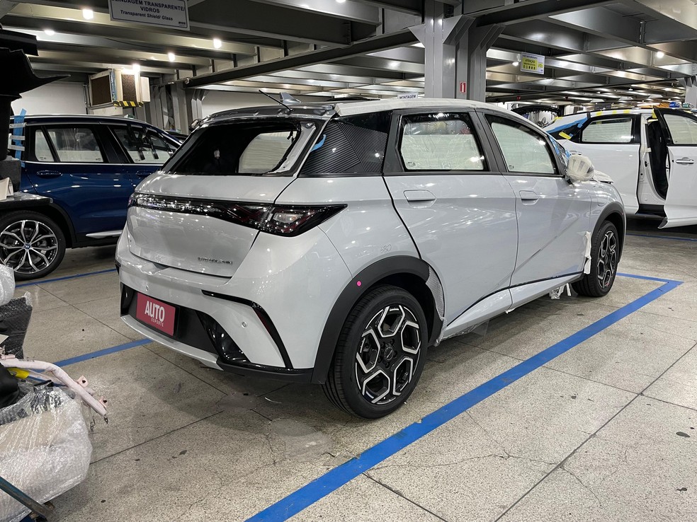 Blindagem de carros elétricos é mais complicada por exigir mão de obra especializada — Foto: Cauê Lira/Auto News Brasil
