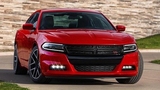 Próximos do Brasil, novos Dodge Charger e Challenger são revelados