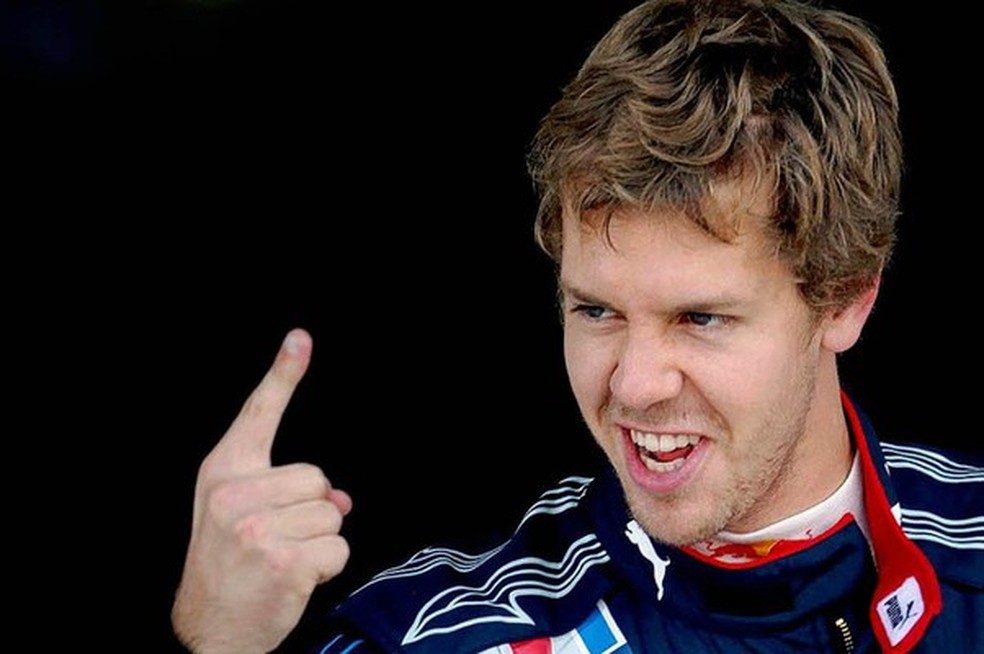 Sebastian Vettel foi campeão do mundo pilotando o Red Bull RB7 — Foto: Divulgação