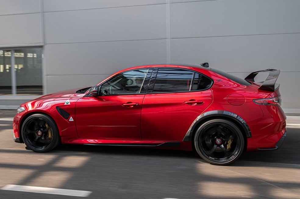 Alfa Romeo Giulia GTAm é versão mais braba do GTA (Foto: Divulgação) — Foto: Auto Esporte