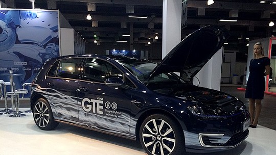 Volkswagen estuda trazer Golf GTE para o Brasil