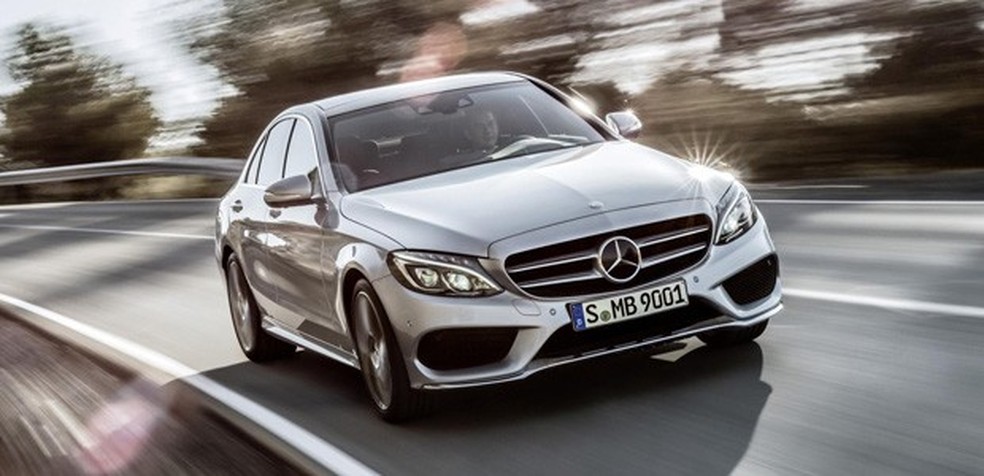 MERCEDES-BENZ GLA-200 Usados e Novos - São José Dos Campos, SP