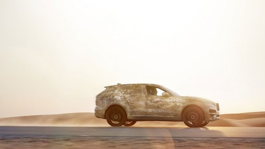 Jaguar F-PACE é testado em condições extremas