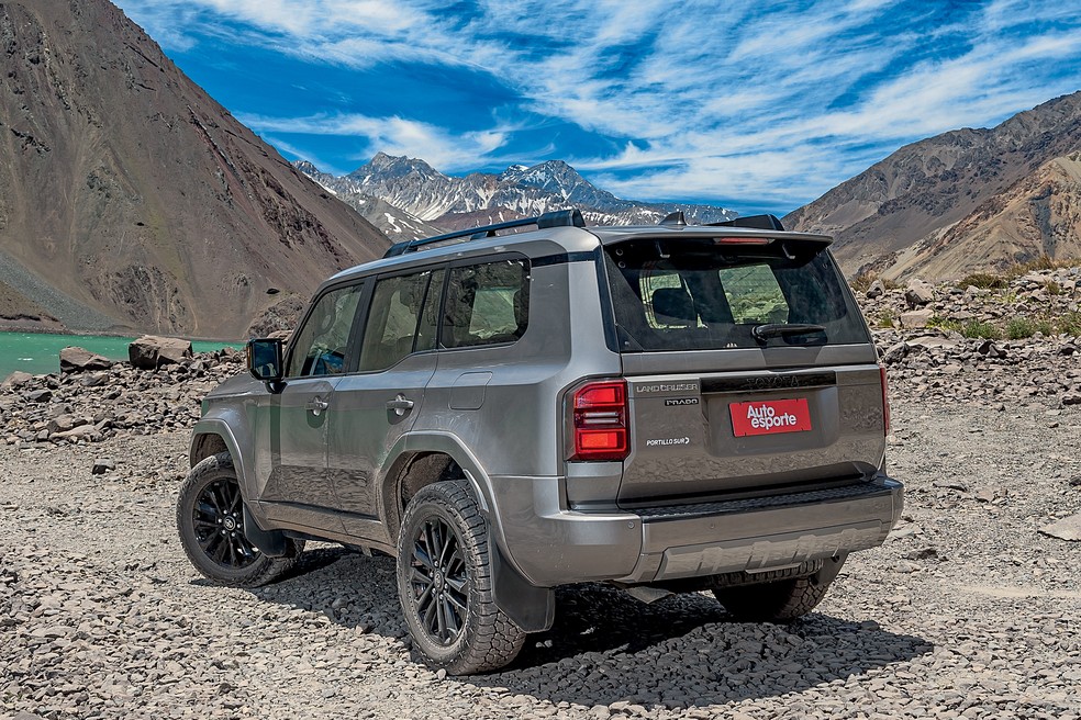 Toyota Land Cruiser Prado chegou ao Chile no final de 2024 — Foto: Renato Durães/Auto News Brasil