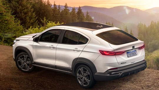 Fiat Fastback é mais beberrão que o Pulse, porém mais econômico que o Tracker