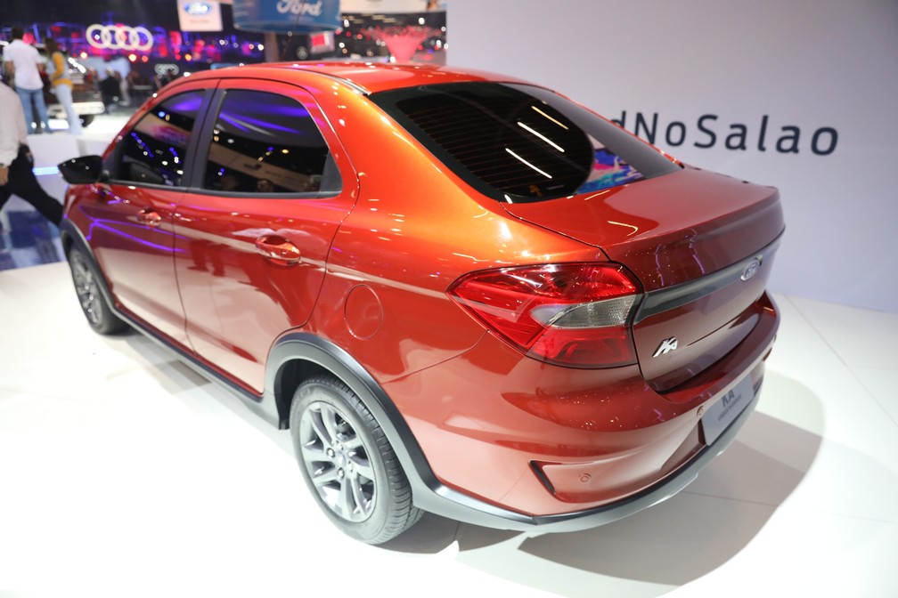 Ford Ka Sedan "aventureiro" no Salão do Automóvel 2018 — Foto: Fabio Tito/G1