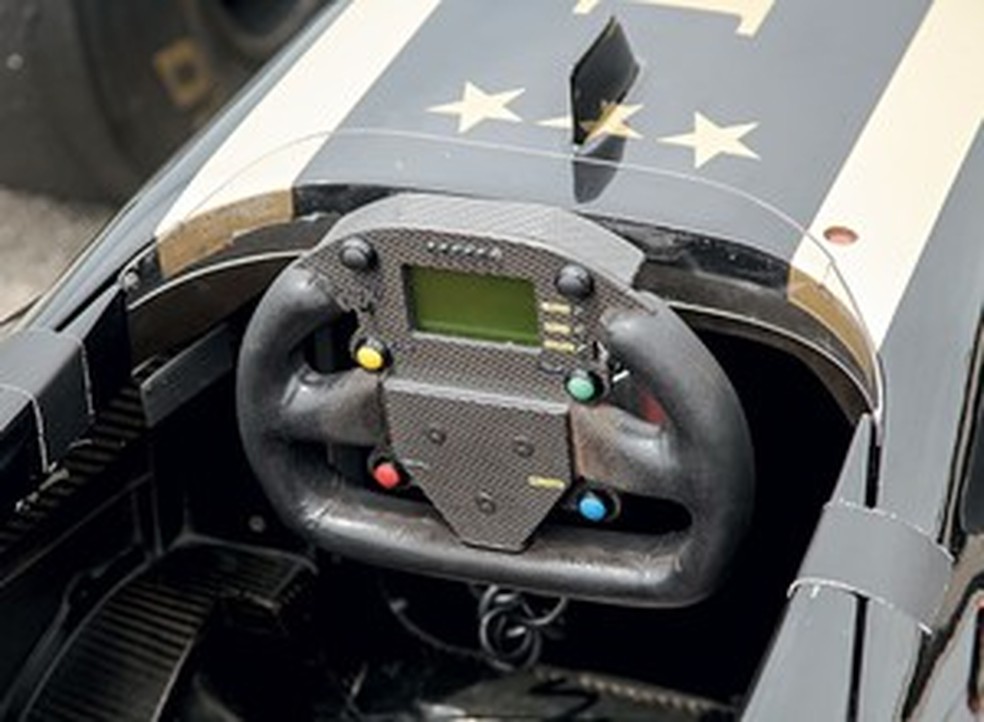 Descoberta da fórmula: a bordo de um Lotus/Renault de Fórmula 1 (Foto: Philippe Laurenson / Auto News Brasil) — Foto: Auto Esporte