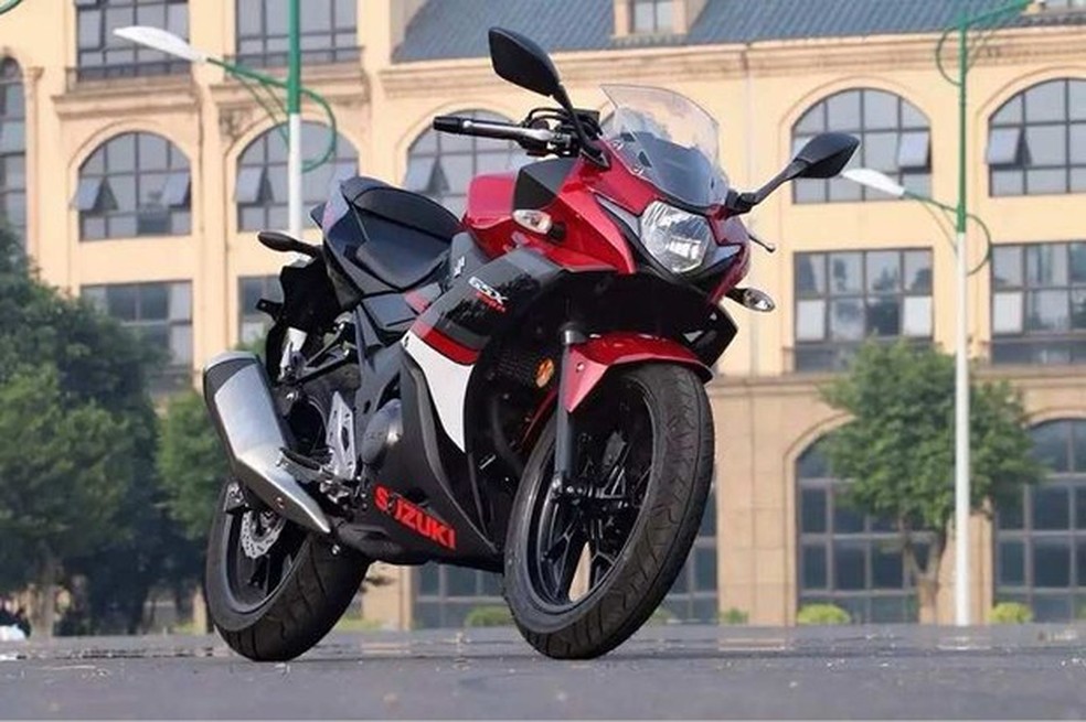 Suzuki GSX 250R (Foto: Divulgação) — Foto: Auto Esporte