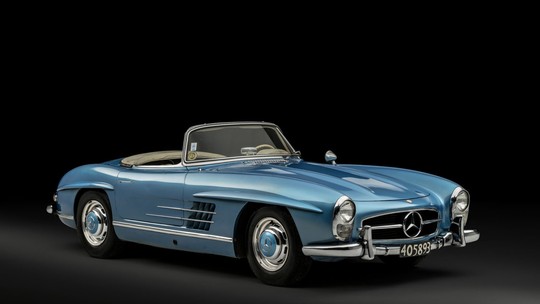 Mercedes 300 SL Roadster que foi do piloto Juan Manuel Fangio pode alcançar milhões em leilão