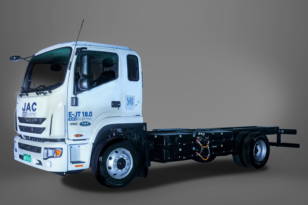 JAC E-JT 18 pode rodar até 650 km quando vazio — Foto: Divulgação