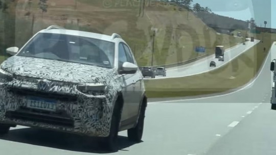 Flagra: nova picape da Volkswagen mostra a cara usando corpo de Nivus