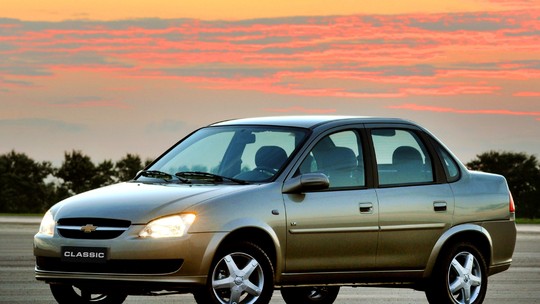 Chevrolet Classic usado: 4 versões do sedã compacto a partir de R$ 18 mil