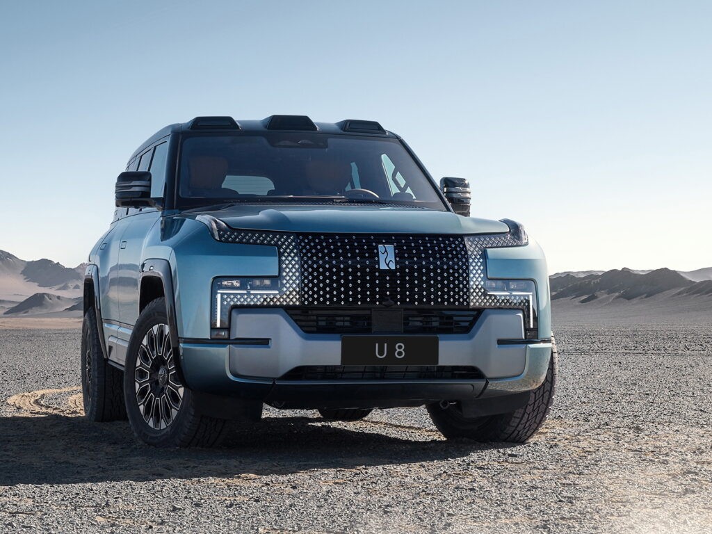 BYD confirma marca Yangwang no Brasil em 2027 e terá SUV que ‘anda’ na água