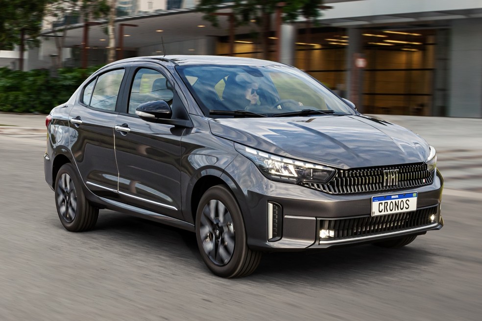 Fiat Cronos também sofre com os furtos por causa da posição da buzina — Foto: Fiat/Divulgação
