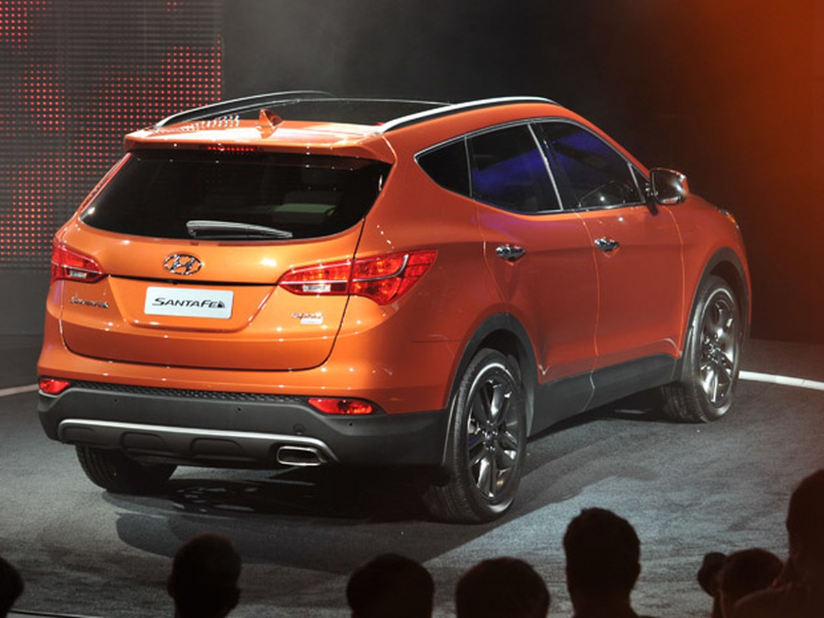 Hyundai faz recall de 9 mil unidades de Santa Fe e Grand Santa Fe no Brasil