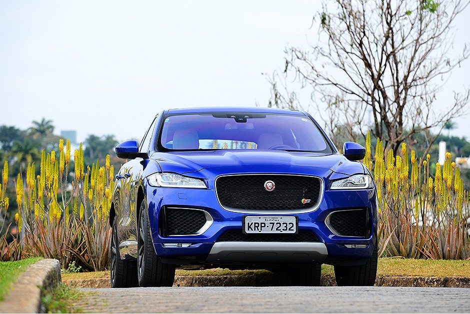 Jaguar F-Pace