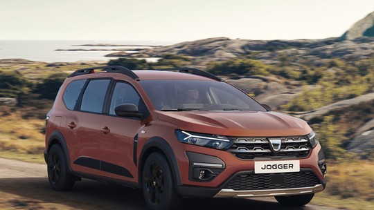 Perua do Logan vira minivan de sete lugares com estilo de Chevrolet Spin
