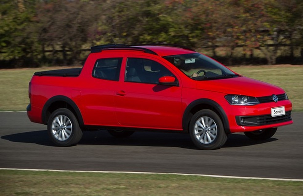 VW lança novo Fox e Saveiro cabine dupla