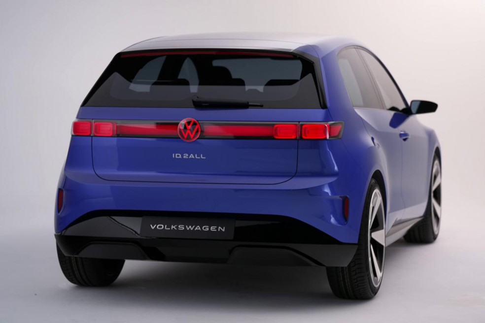 CEO da Volkswagen afirma que fabricante não se prenderá a apenas um tipo de propulsão, e continuará produzindo carros a combustão — Foto: autoesporte