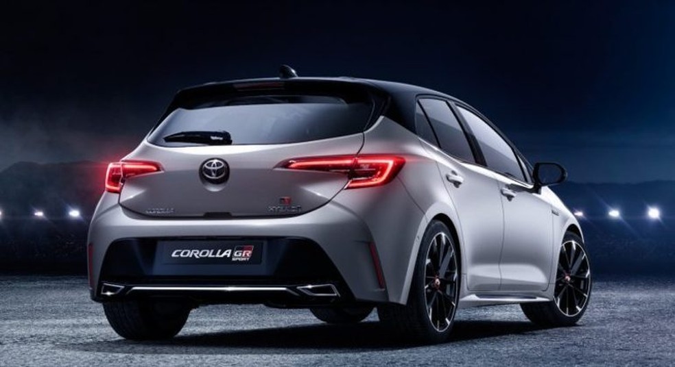 Toyota Corolla GR-Sport já é vendido no Japão. Novo modelo GR começa a ser fabricado em setembro — Foto: Divulgação