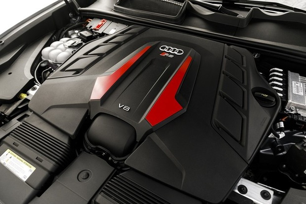 Motorzão V8 entrega 600 cv de potência, 50 cv a menos que o Urus (Foto: Divulgação) — Foto: Auto Esporte