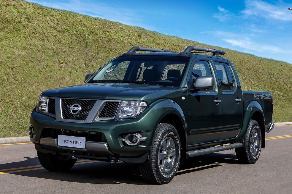 Nissan Frontier 2016 traz itens como controle automático de velocidade de cruzeiro — Foto: Divulgação/Nissan