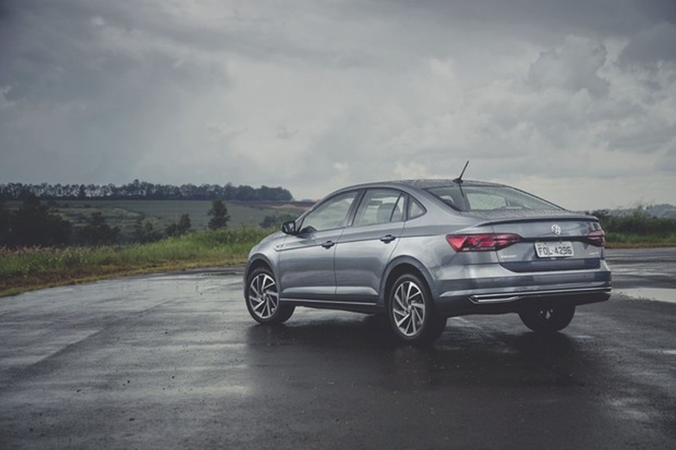 O estilo do Virtus é um pouco menos elegante, mas não deixa a desejar (Foto: Auto News Brasil / Fabio Aro) — Foto: Auto Esporte