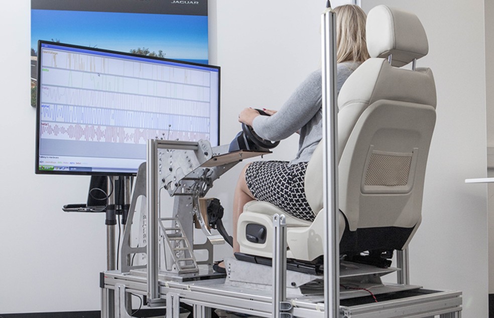 Volante com sensores consegue "ler" mente do motorista (Foto: Jaguar Land Rover) — Foto: Auto Esporte
