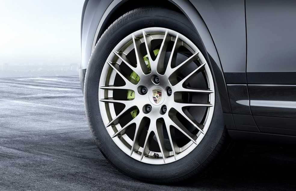 Porsche Cayenne Platinum Edition (Foto: Divulgação) — Foto: Auto Esporte