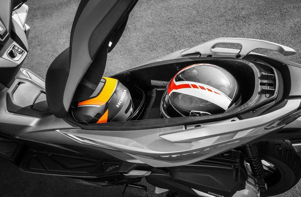 Teste: Honda Forza 350 é scooter tailandês de quase R$ 50 mil com