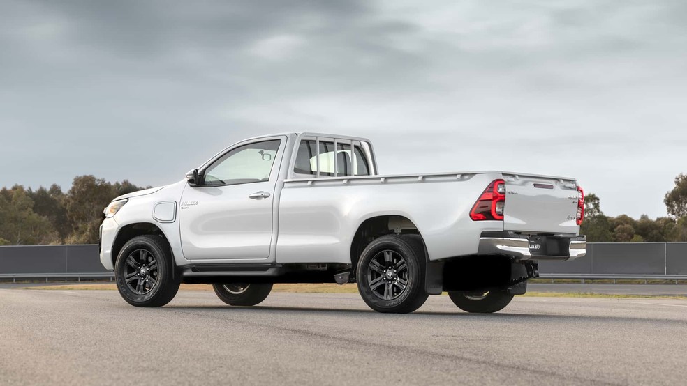 Toyota ainda não divulgou motor, desempenho e dados técnicos da Hilux elétrica  — Foto: Divulgação