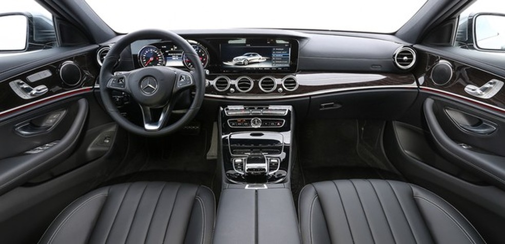 Mercedes-Benz Classe E interior (Foto: Divulgação) — Foto: Auto Esporte