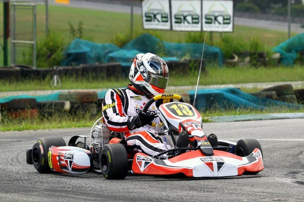 Piloto do SPFC começa temporada no kart com pole position e punição (Foto: Divulgação) — Foto: Auto Esporte