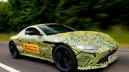 Aston Martin revela imagens teaser do novo Vantage