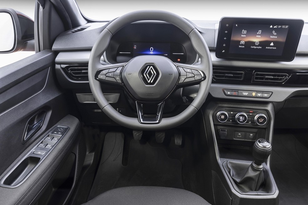Renault Kardian Evolution manual traz central multimídia de 8 polegadas  — Foto: Divulgação