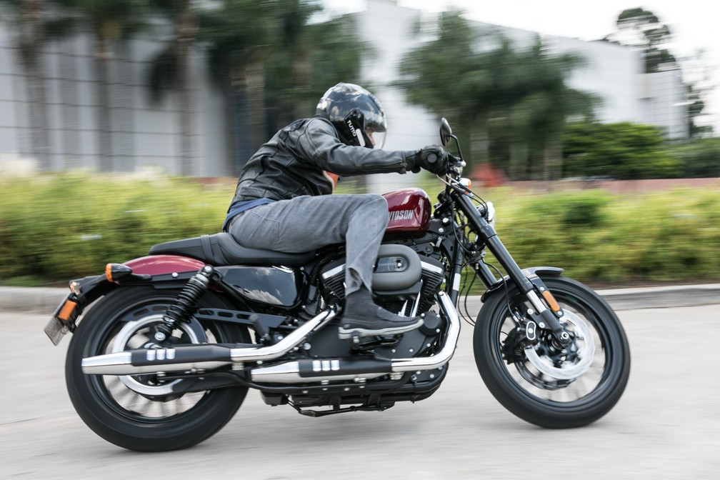 Harley Davidson Roadster 1200 primeiras impress es