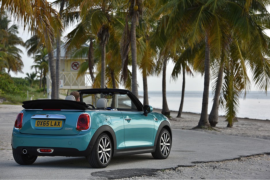 Novo Mini Cooper Cabrio 