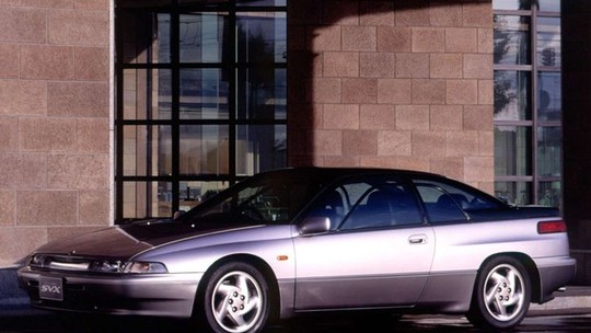 Clássico do dia: Subaru SVX